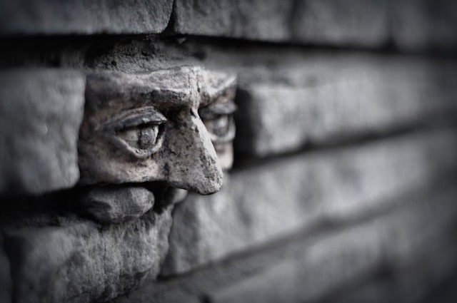 street-art-Another-brick-in-the-wall-In-Gorzow-Poland